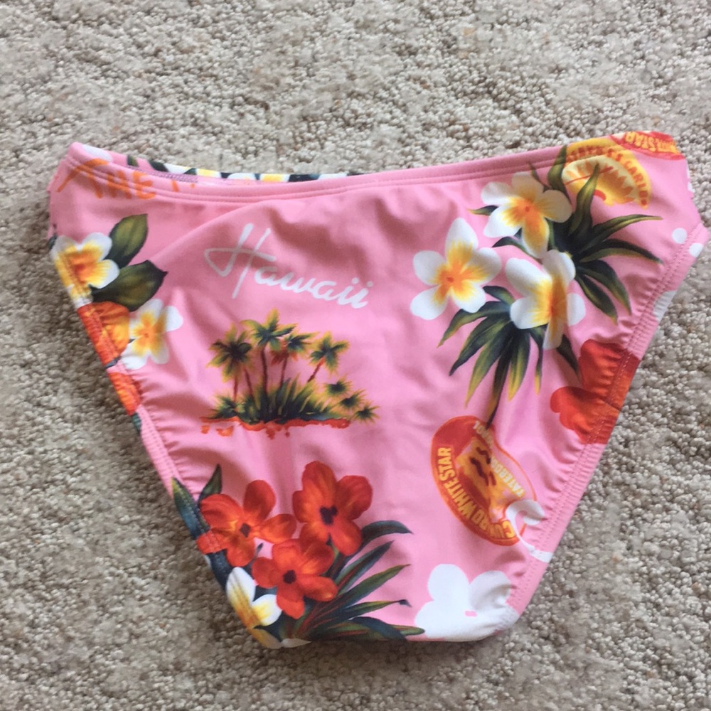 Hawaii By the Beach Medium Swimsuit bottoms NWOT